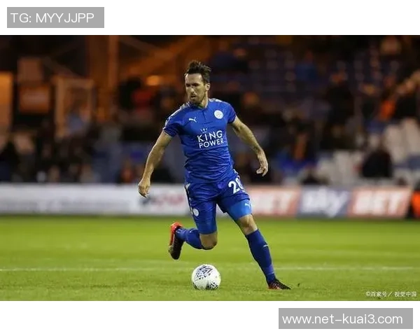 布莱克浦与卢顿比赛因天气原因延期球迷期待新赛程安排