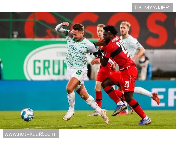 德乙菲尔特与德累斯顿比赛因故延期球迷期待新赛程安排 德乙菲尔特与德累斯顿比赛因故延期球迷期待新赛程安排